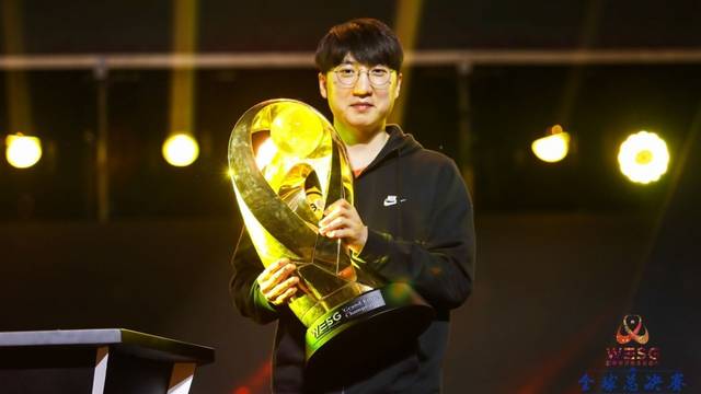 轮换策略和 轮换策略和