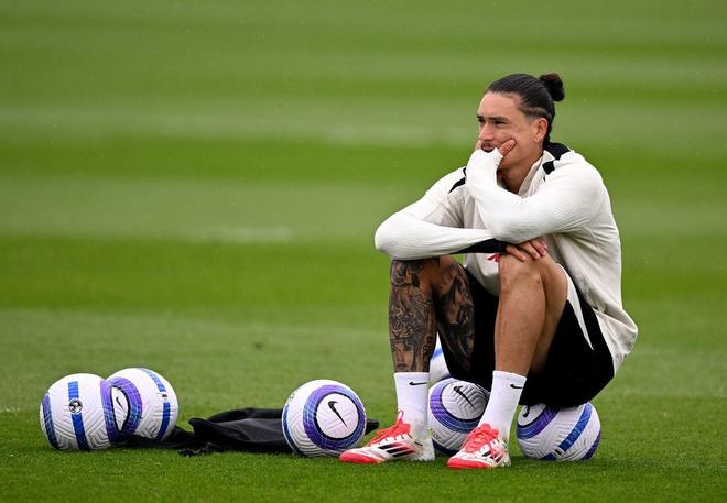 巴的人盯 巴的人盯