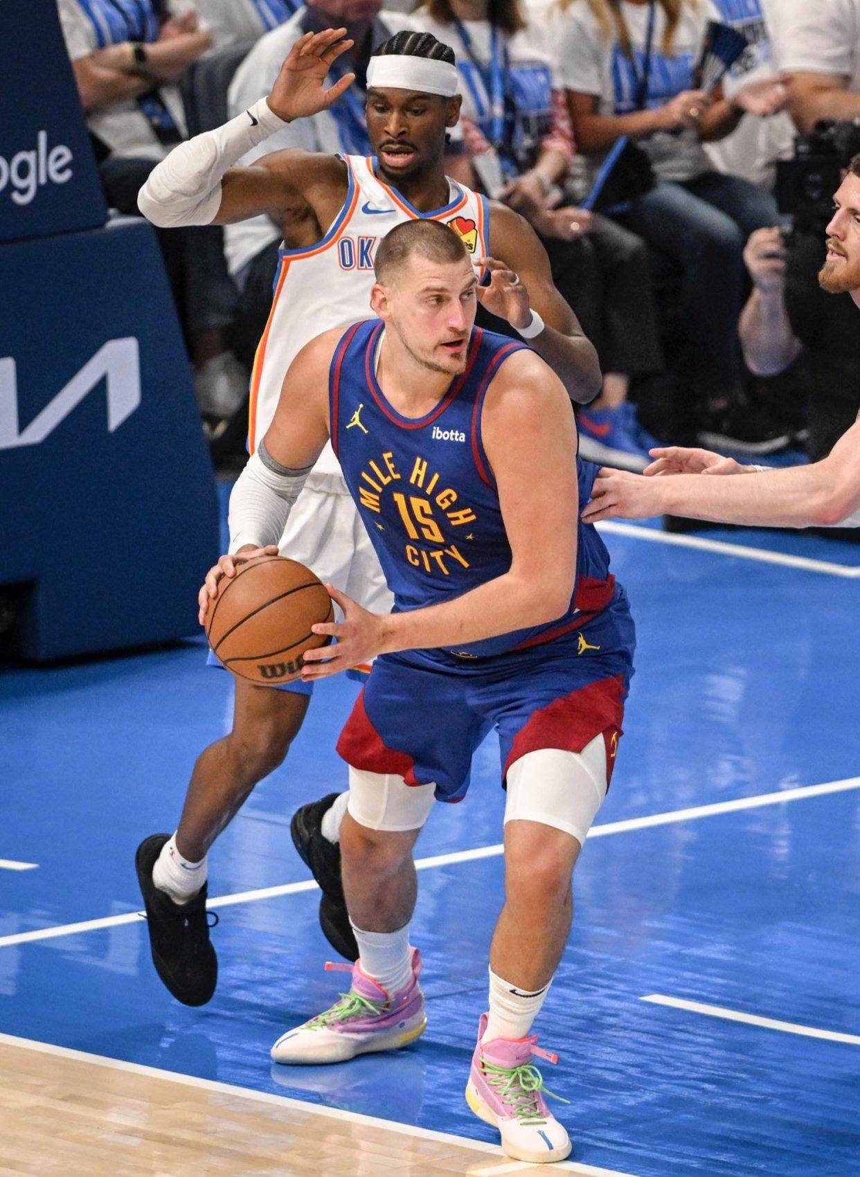 持球推进与 持球推进与