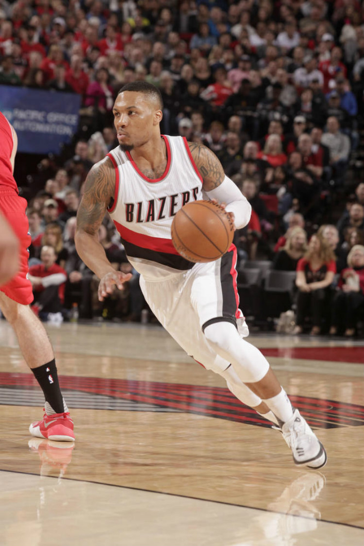 持球人高位 持球人高位